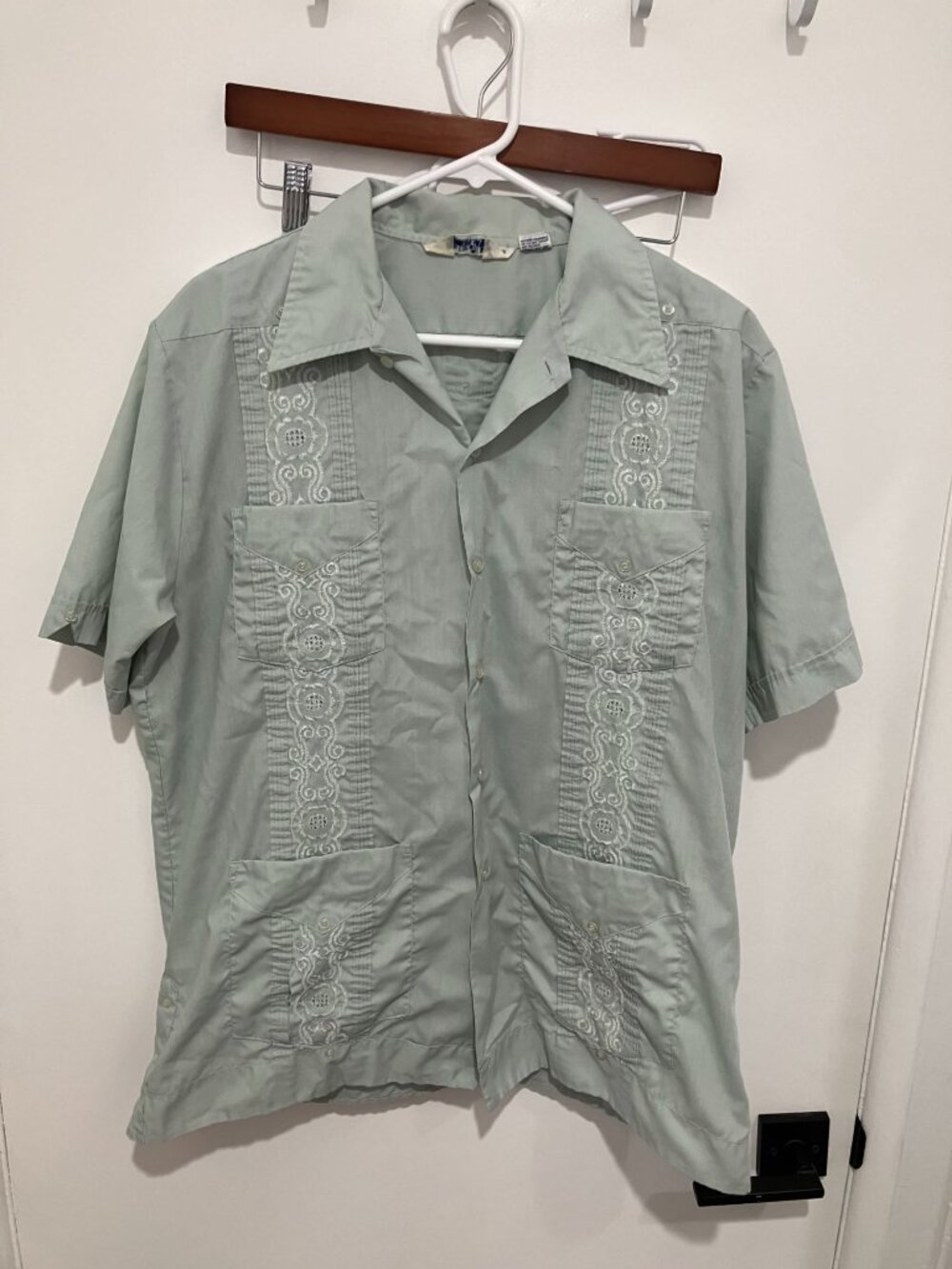 VTG New Step Men's Guayabera Shirt Short Sleeve Sage Green Embroidered Cuban LG